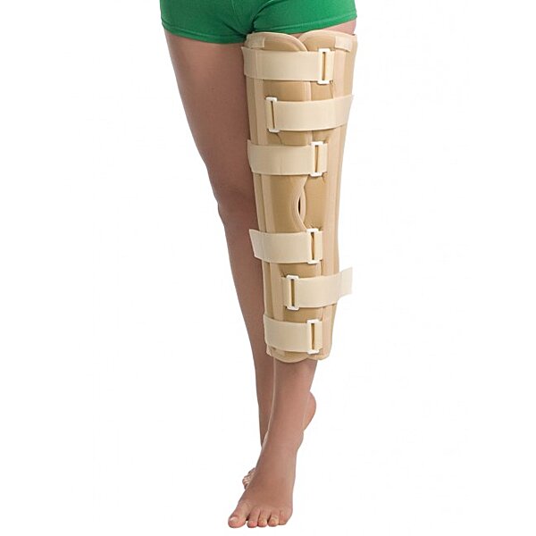 Тутор (фіксатор) на колінний суглоб з ребрами жорсткості з посиленою фіксацією 6112 Med textile (Україна)