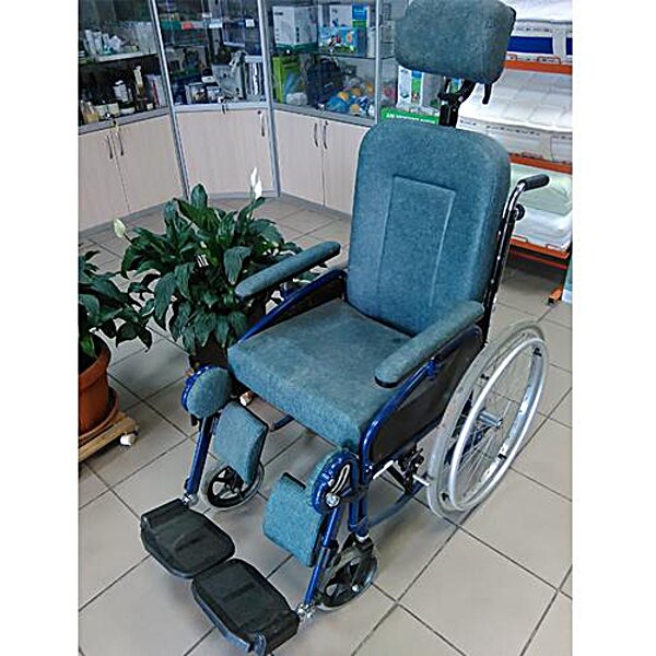 Инвалидная коляска б/у, ширина сидения 43 см
